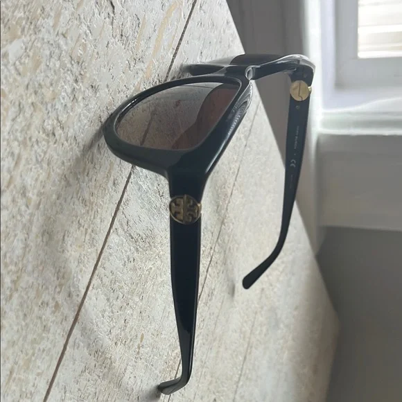 Tory Burch | Accessories | Tory Burch Black Sunglasses With  display picture 2